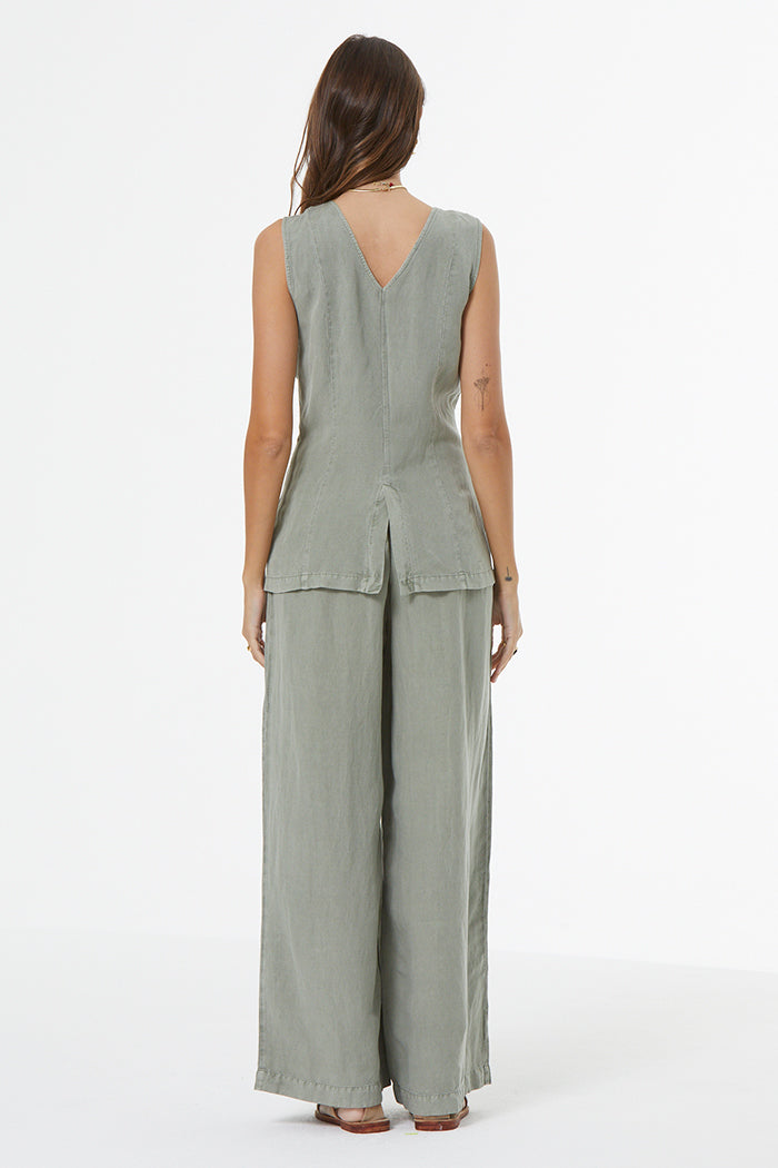 Loa Vest // Seagrass Pigment