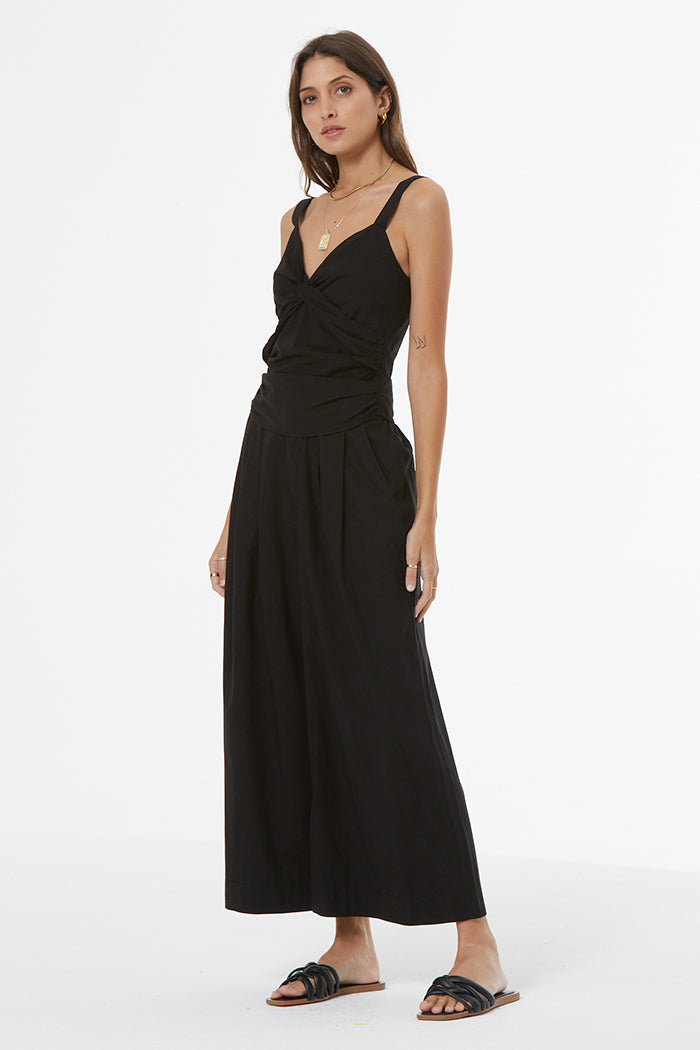 Miika Pant // Black