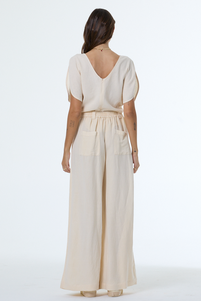 Bina Pleated Pant // Chalk Pigment