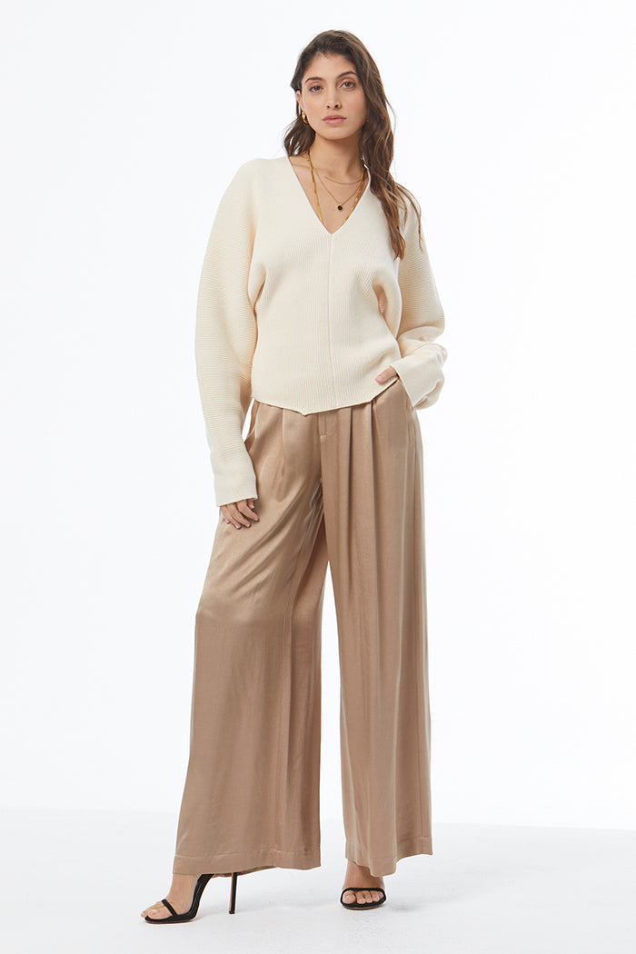 Stephen V-Neck Sweater // Vanilla