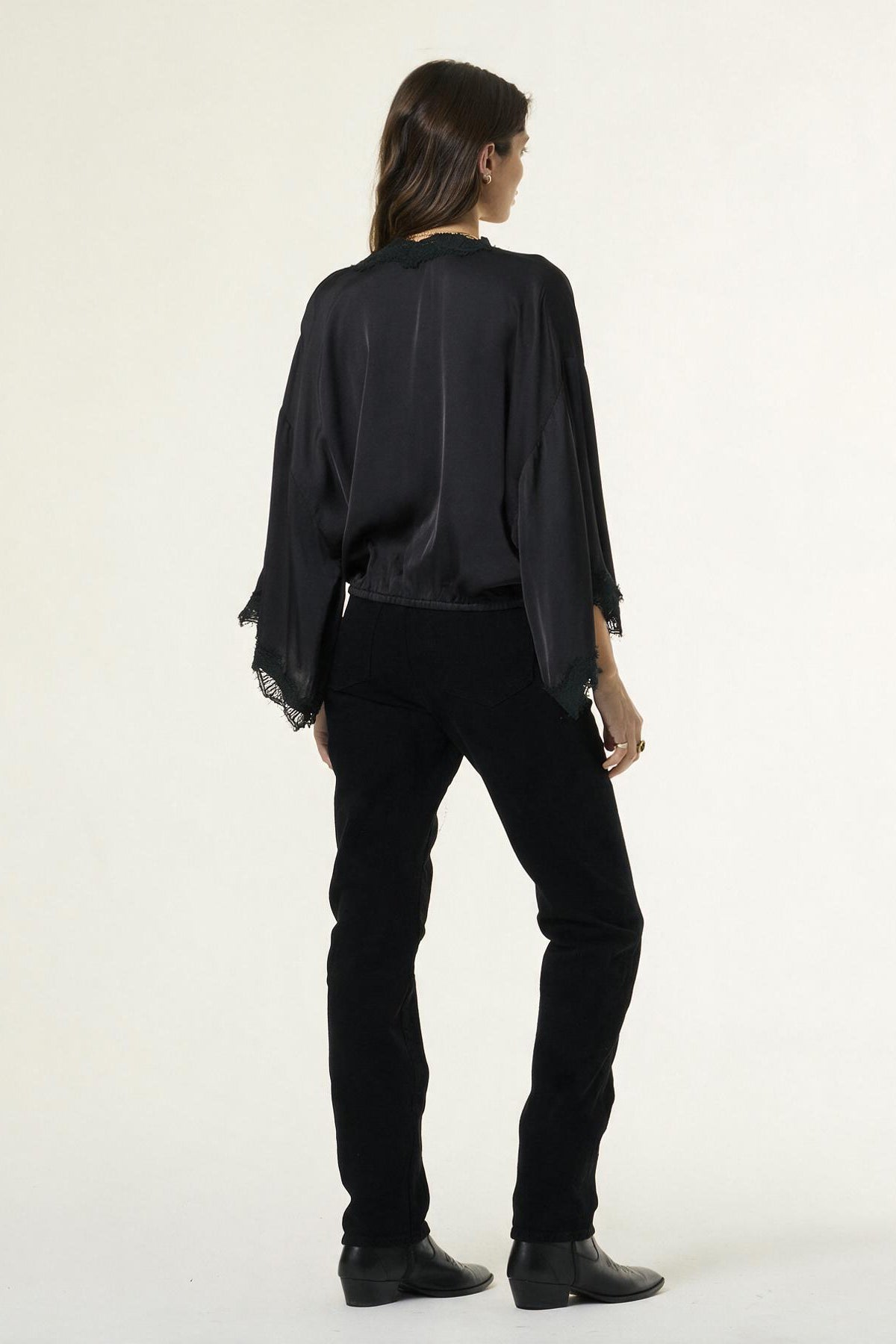 Tia Lace Top // Black